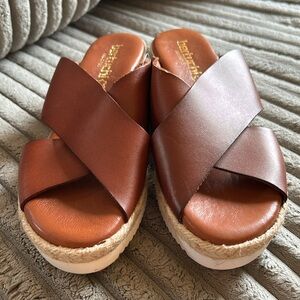 Bertuchi Women's Tan Leather Espadrilles Sandals Made in Spain 🇪🇸 Size 8
